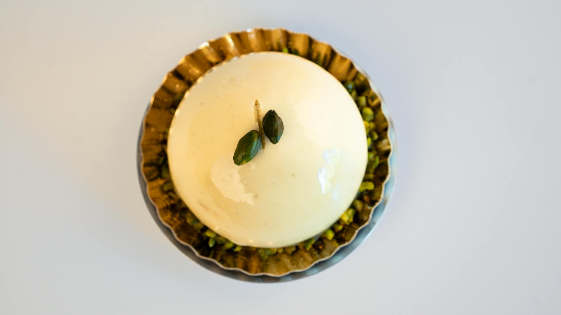 تزئین مسقطی با خلال پسته