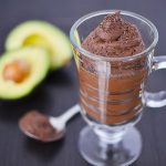 طرز تهیه دسر خوشمزه موس شکلات آووکادو