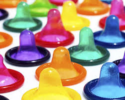 ,انواع کاندوم,آموزش استفاده از کاندوم,روشهای پیشگیری از بارداری