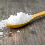 چرا مصرف نمک بیش از اندازه مضر است؟