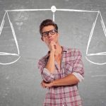 4 عاملی که بر تصمیم گیری شما تاثیر مخرب دارد