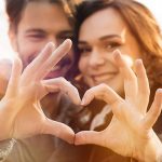 چگونه صحبت کردن درباره رابطه جنسی را بیاموزیم.