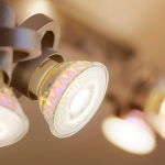 بررسی کاربردهای صنعتی و تجاری لامپ‌های هالوژن: از کارخانه تا منزل