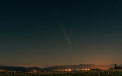A breathtaking view of a comet streaking across the night sky over Merzifon, Amasya, Türkiye.
