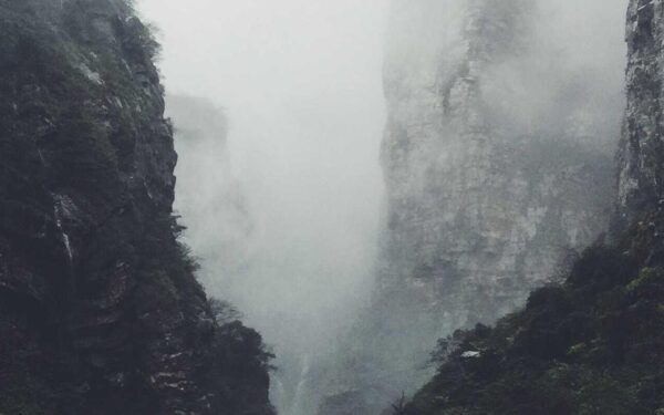 رویای زنده (Lucid Dream) چیست و چگونه می‌توان آن را آگاهانه تجربه کرد؟ - Placeholder