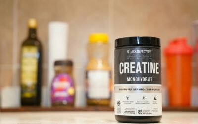 مکمل کراتین چیست؟ فواید واقعی، روش مصرف درست و عوارض احتمالی - creatine supplement powder