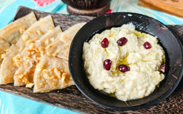 طرز تهیه کشک بادمجان مجلسی و کشدار با نعناداغ و گردو