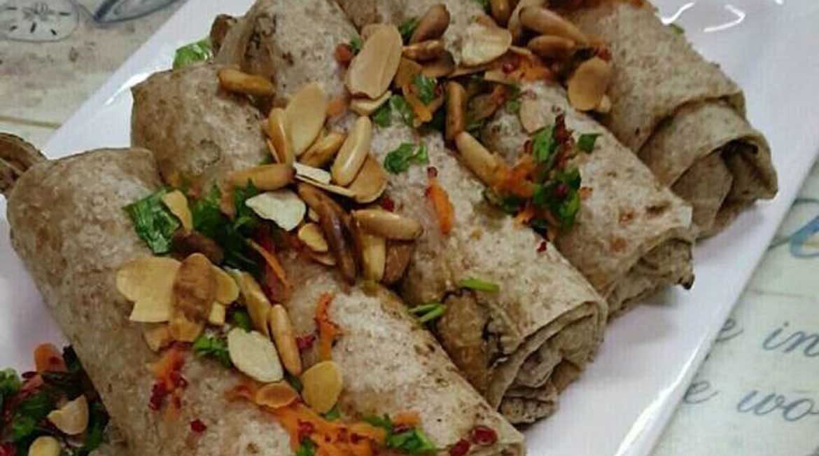 طرز تهیه کامل  مسخن، غذای مرغ عربی با سماق