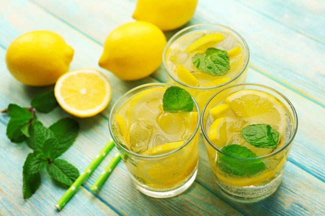 طرز تهیه نوشیدنی انرژی زای لیمو