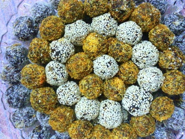 طرز تهیه توپک خرمایی