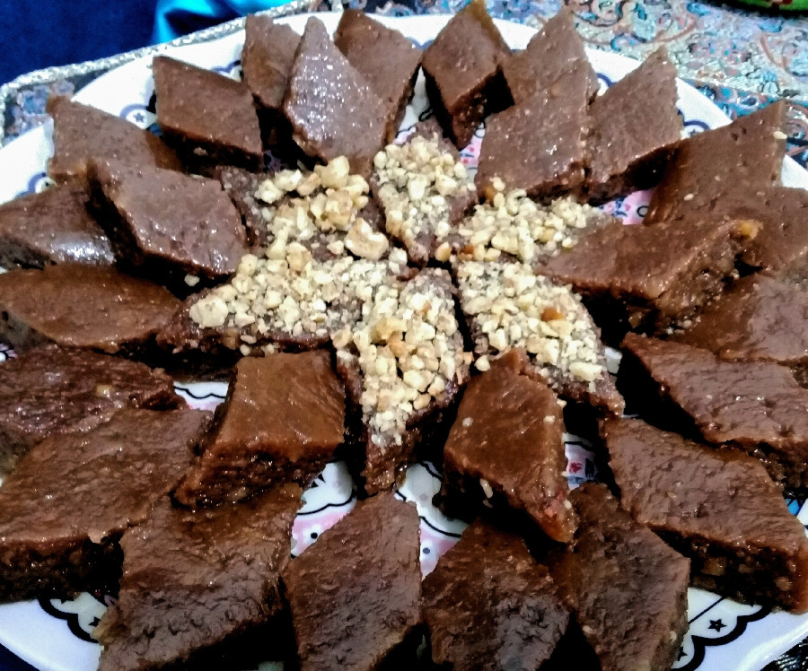 طرز تهیه حلوا گردو(آغوز حلوا)