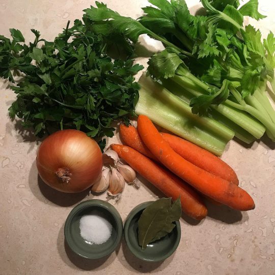 طرز تهیه استاک سبزیجات مرحله به مرحله