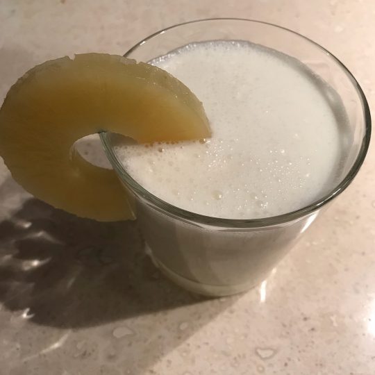 طرز تهیه روش  میلک شیک آناناس