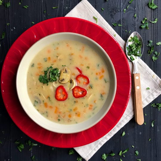 طرز تهیه سوپ سریع جو و سبزیجات