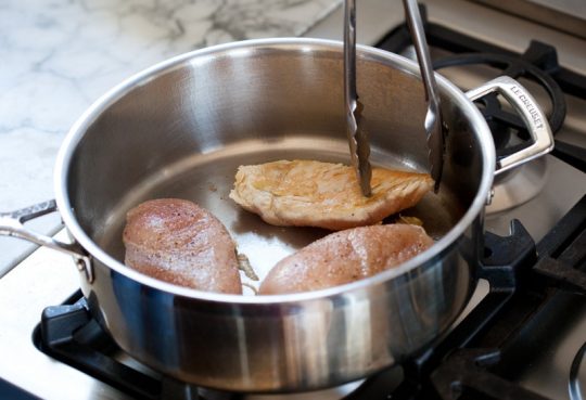 طرز تهیه پخت سینه مرغ رژیمی سریع و ساده