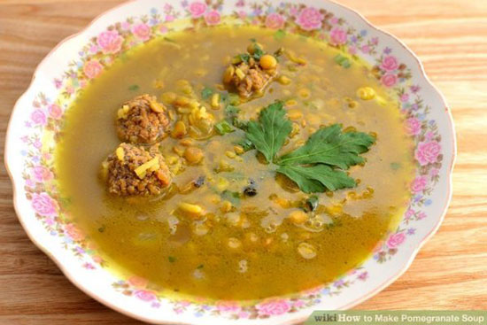 طرز تهیه سوپ انار؛ پیش غذای متفاوت شب یلدا