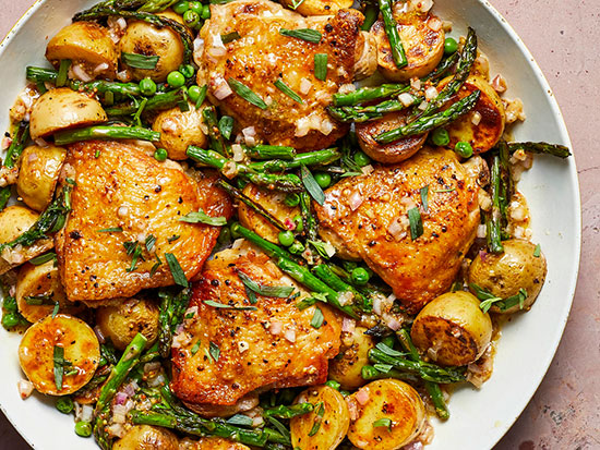 طرز تهیه ساق مرغ را با سبزیجات بهاری میل کنید