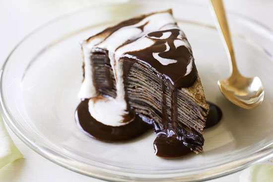 طرز تهیه پخت کیک کرپ شکلاتی