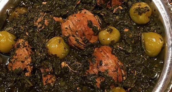 طرز تهیه خورش گوجه سبز