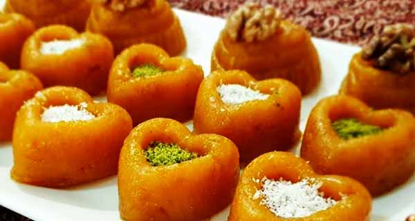 طرز تهیه حلوا نارگیلی